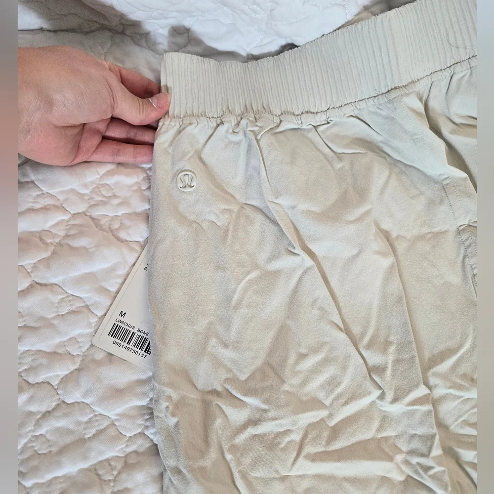 Lululemon Athletica Stretch Woven Wide-Leg High-Rise Crop Pants - Picture 6 of 6